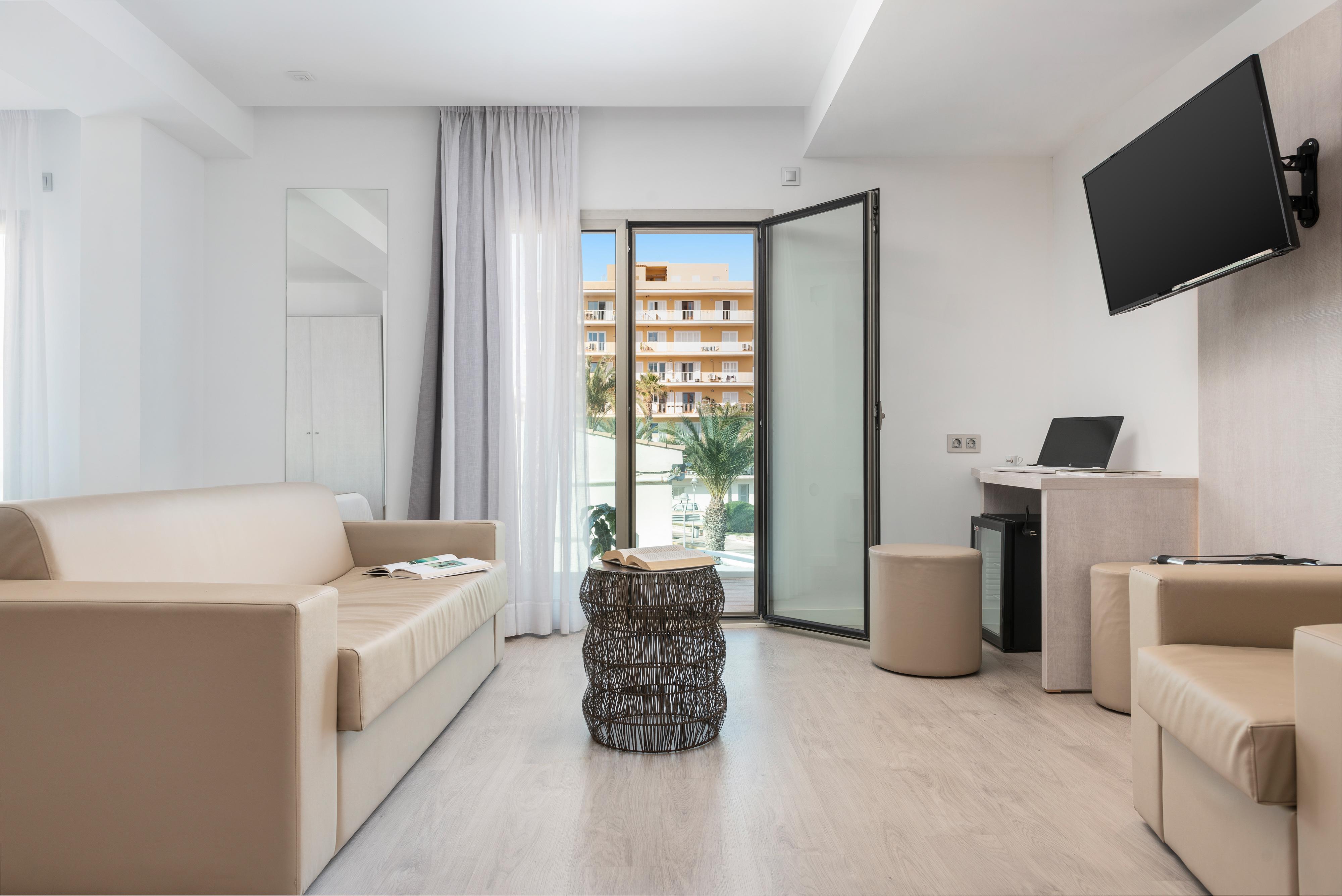 Llaut Boutique Hotel (Adults Only) Can Picafort  Dış mekan fotoğraf